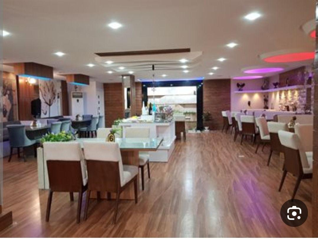 کافه رستوران پردیس